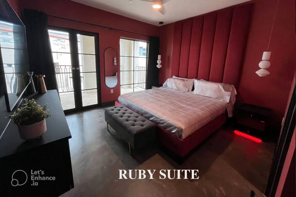 Photo of Bedroom in Entertainment District