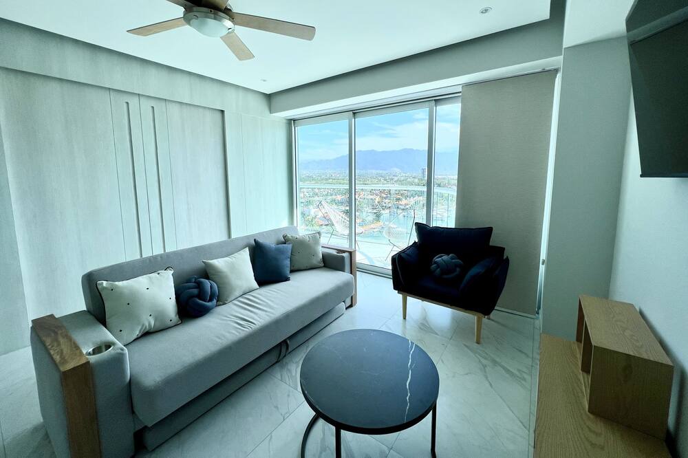 Photo of Livingroom in Isla Iguana