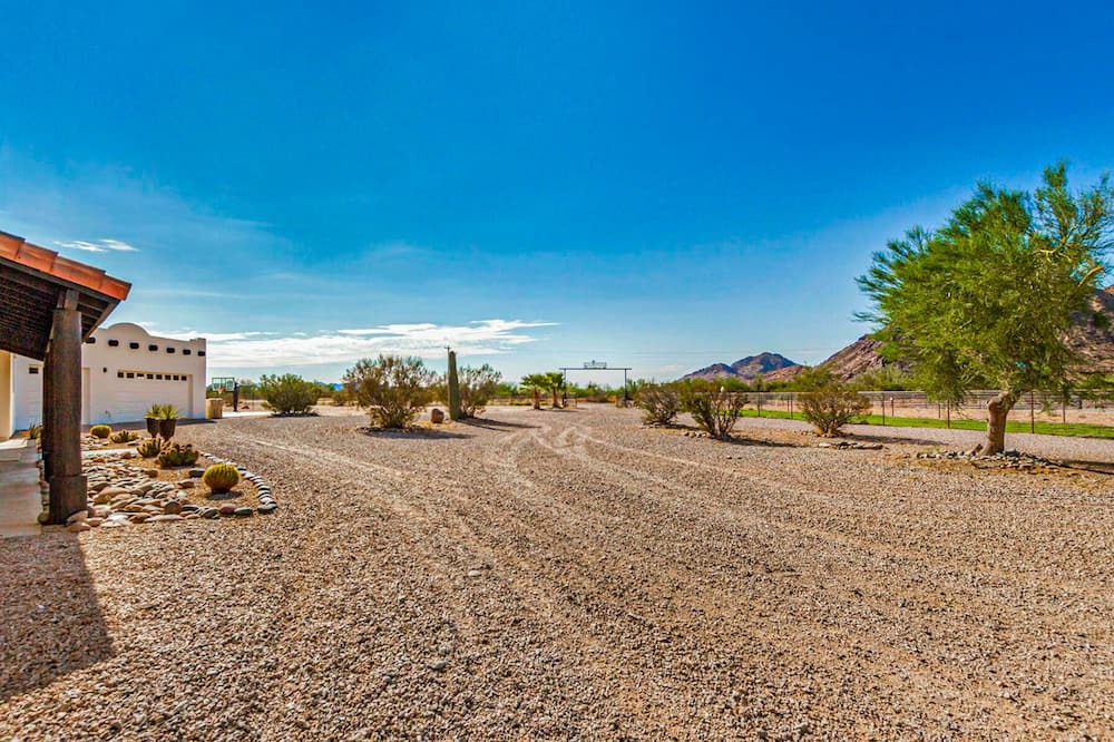 Photo of Others in Maricopa