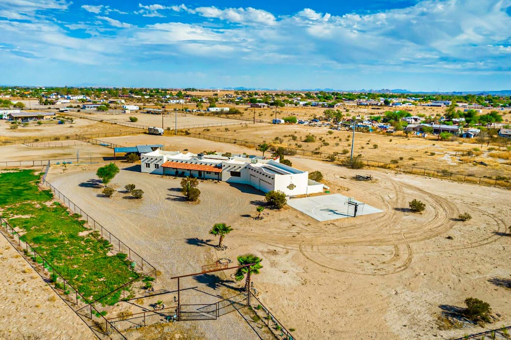 Photo of Others in Maricopa