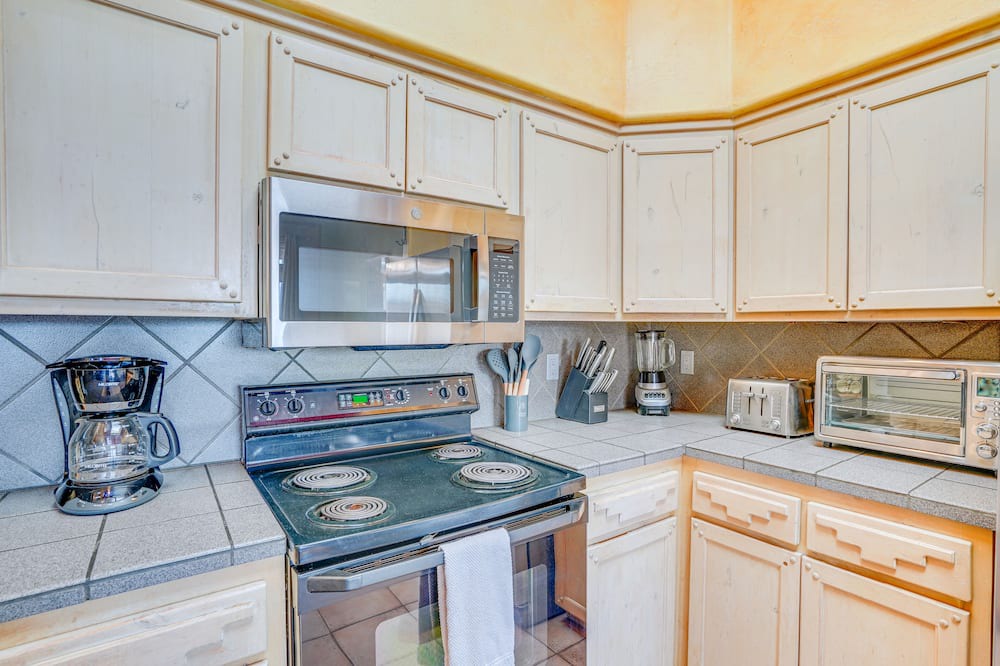 Photo of Kitchen in Starr Pass