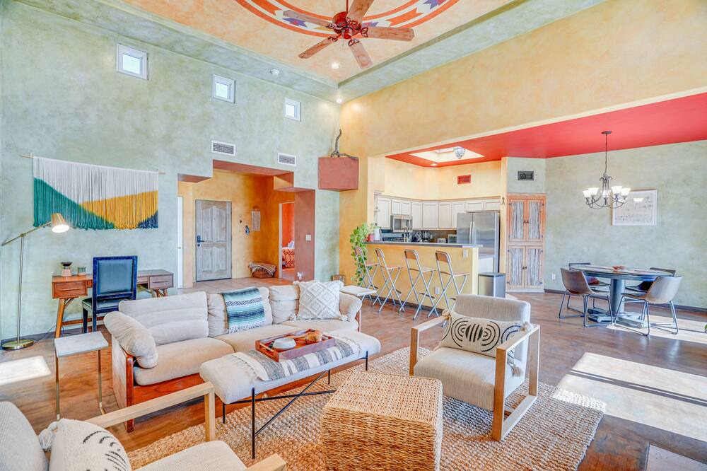 Photo of Livingroom in Starr Pass