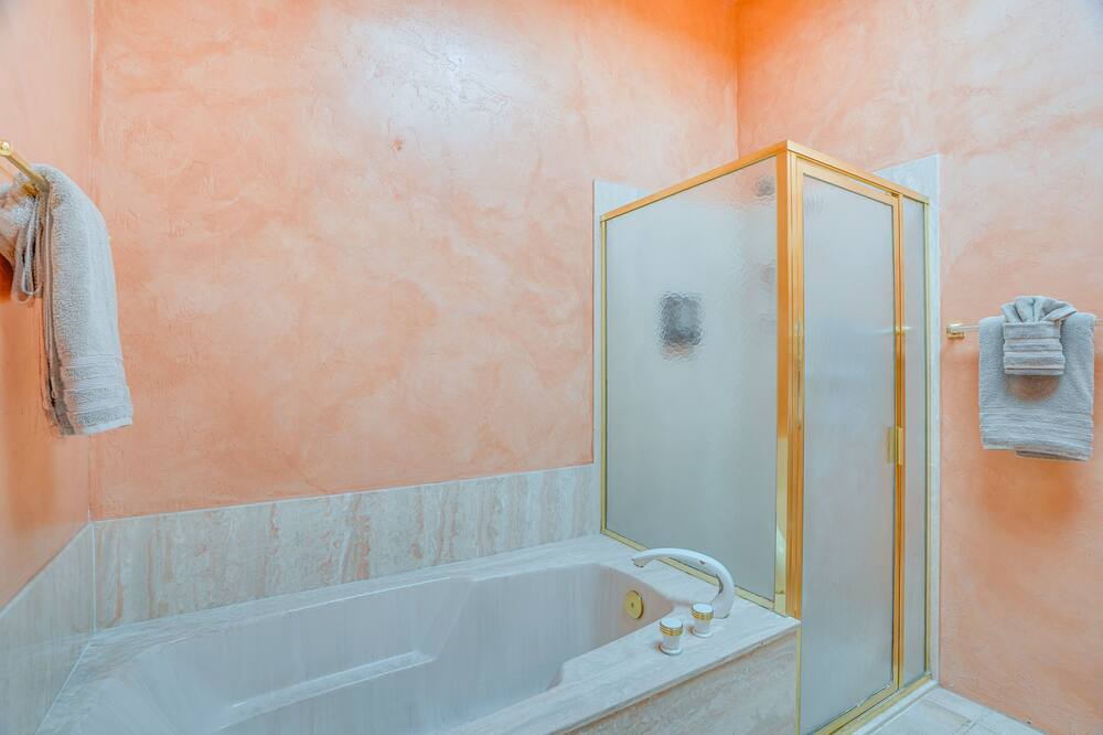 Photo of Bathroom in Starr Pass
