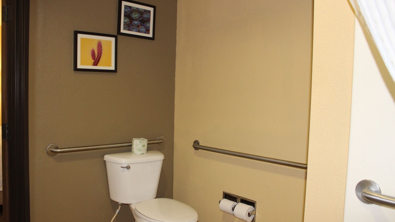 Photo of Bathroom in Green Valley