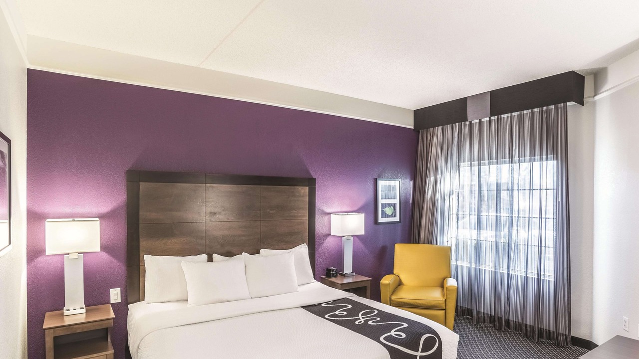 Photo of Bedroom in Woodlands Village