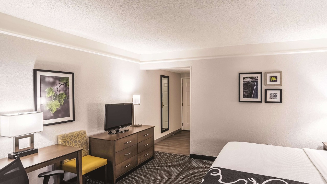 Photo of Bedroom in Woodlands Village