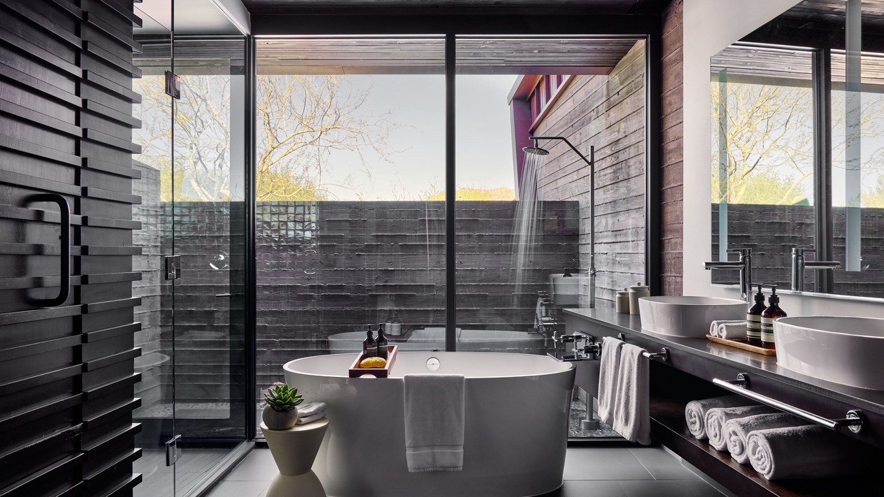 Photo of Bathroom in Camel Dale Properties