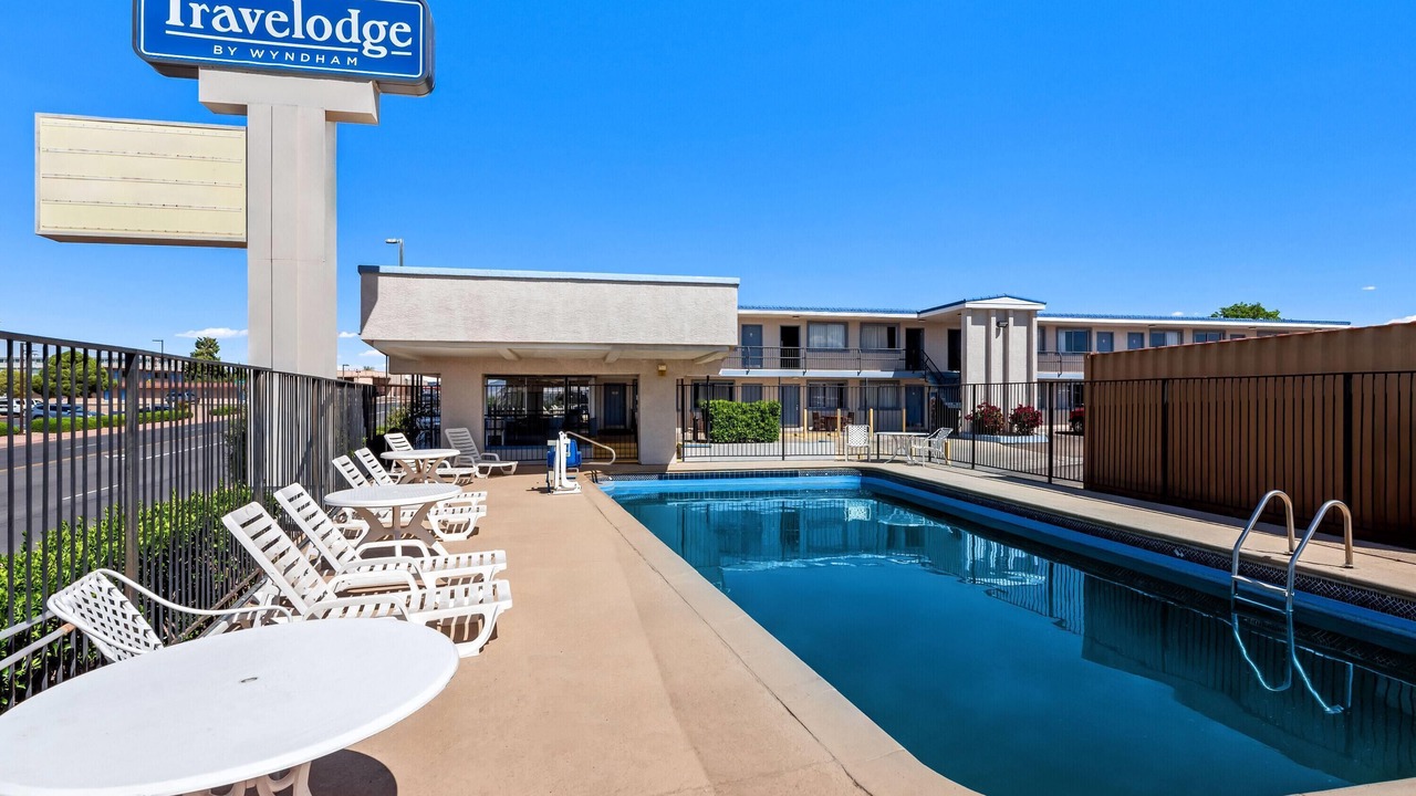 Photo of Outdoor in Page