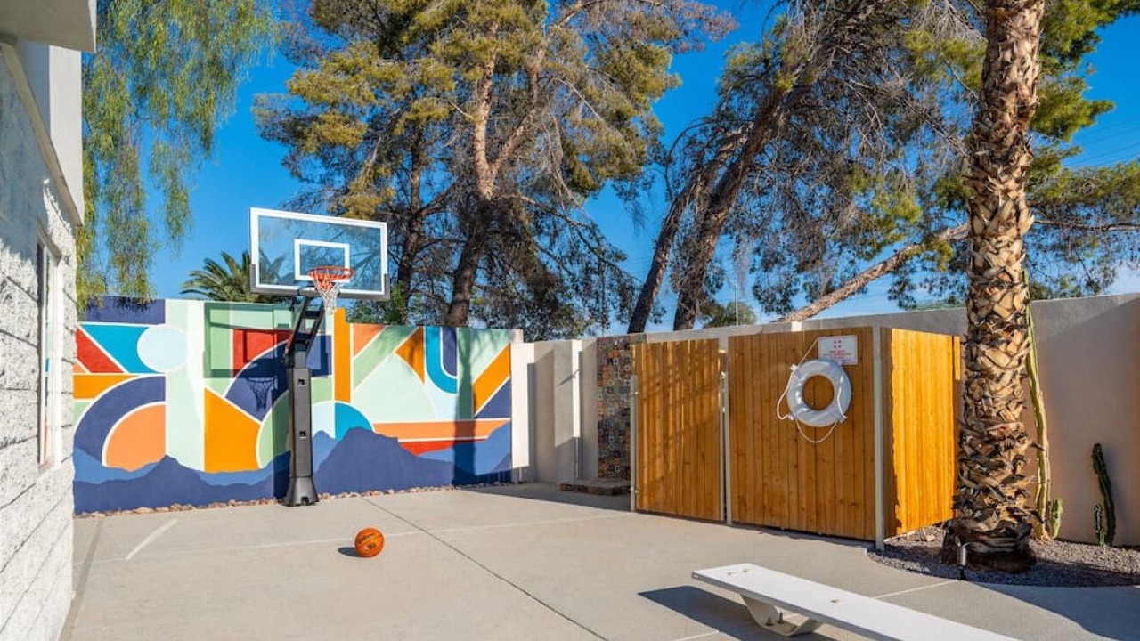 Photo of Outdoor in Paradise Valley Village