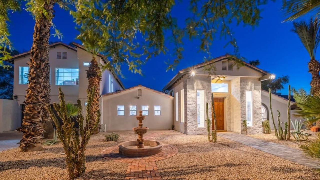 Photo of Outdoor in Paradise Valley Village