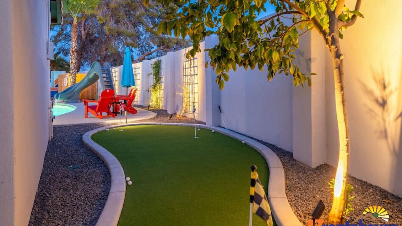 Photo of Outdoor in Paradise Valley Village