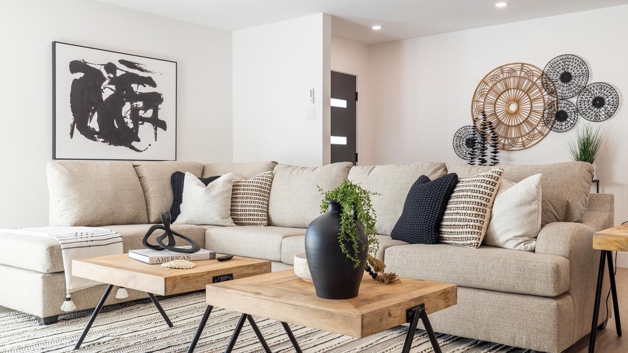 Photo of Livingroom in Raskin Estates