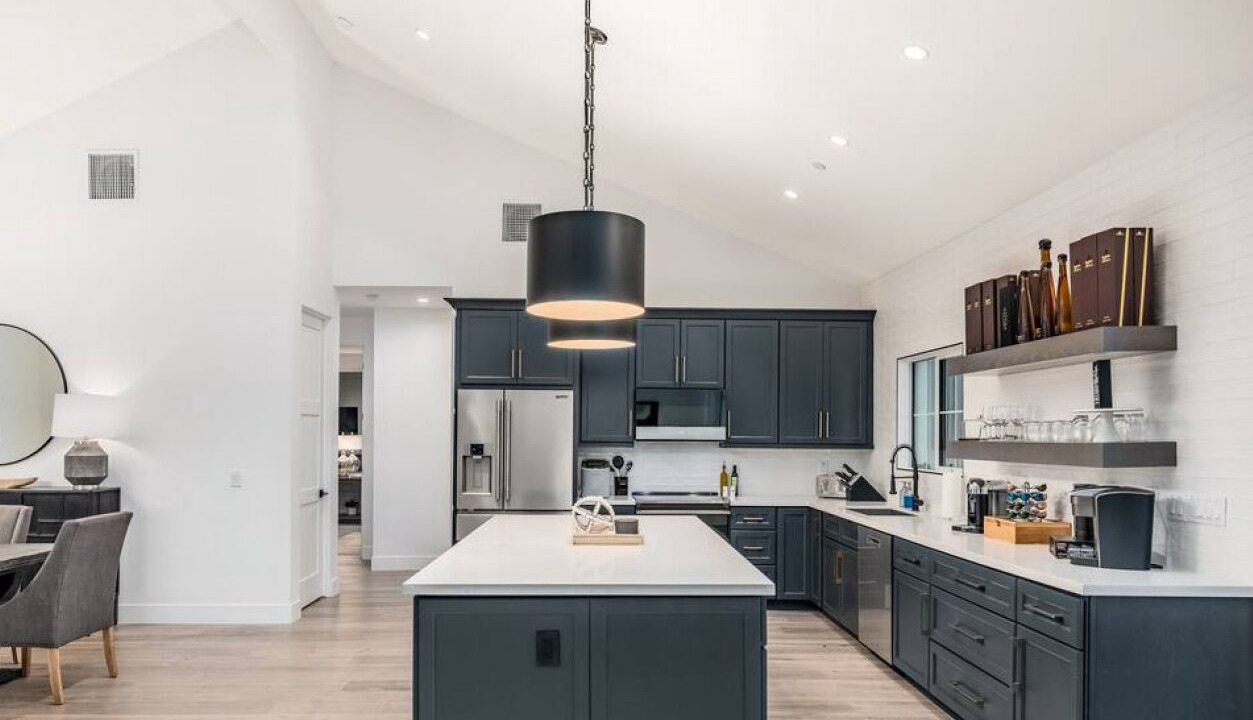 Photo of Kitchen in Thunderbird East