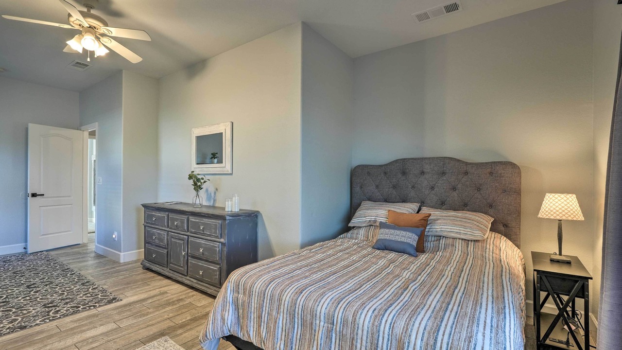 Photo of Bedroom in Desert Hills