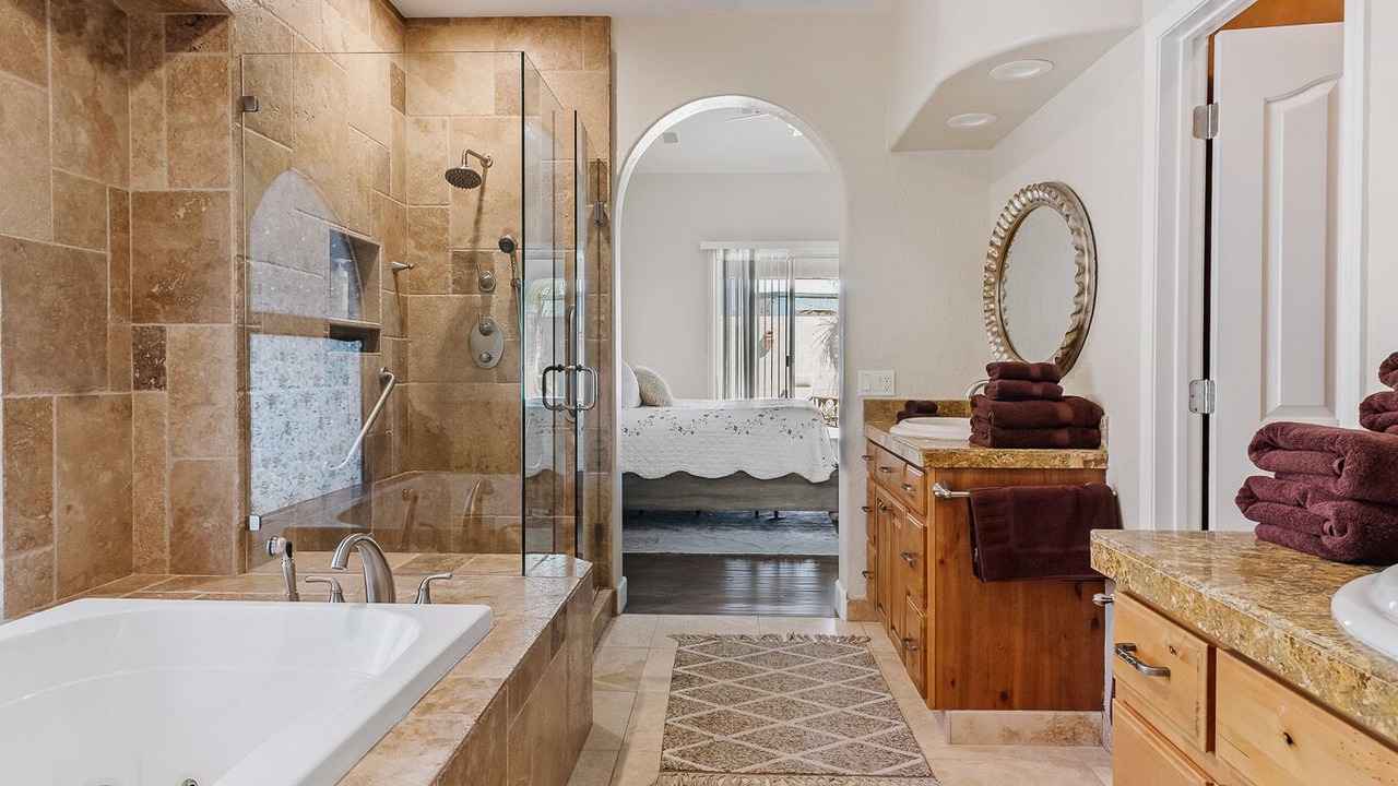 Photo of Bathroom in Central Scottsdale