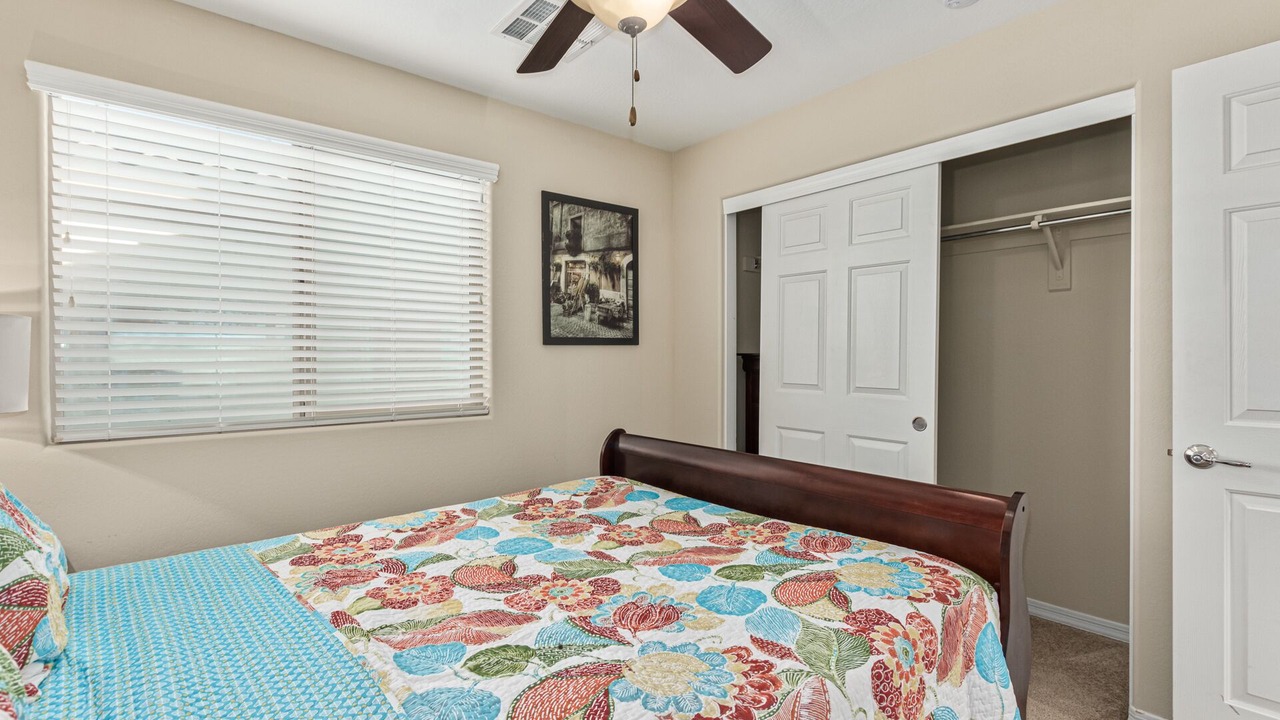 Photo of Bedroom in Paradise Valley Village