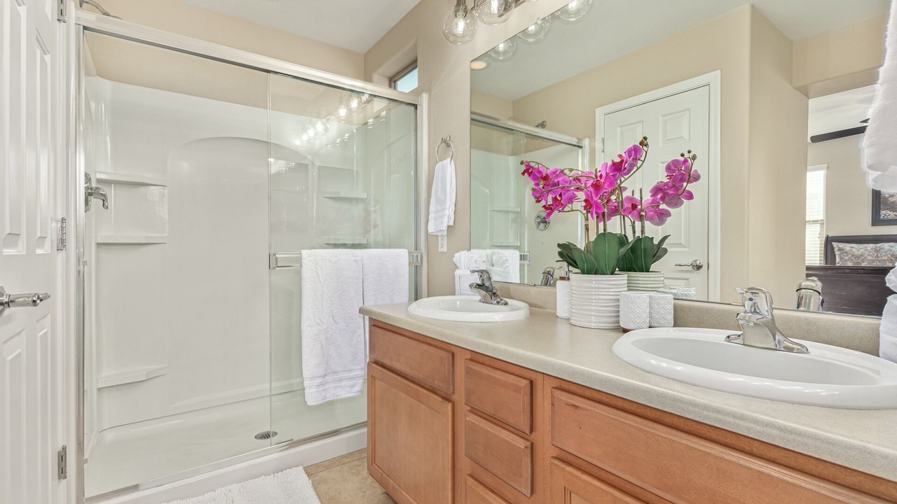 Photo of Bathroom in Paradise Valley Village