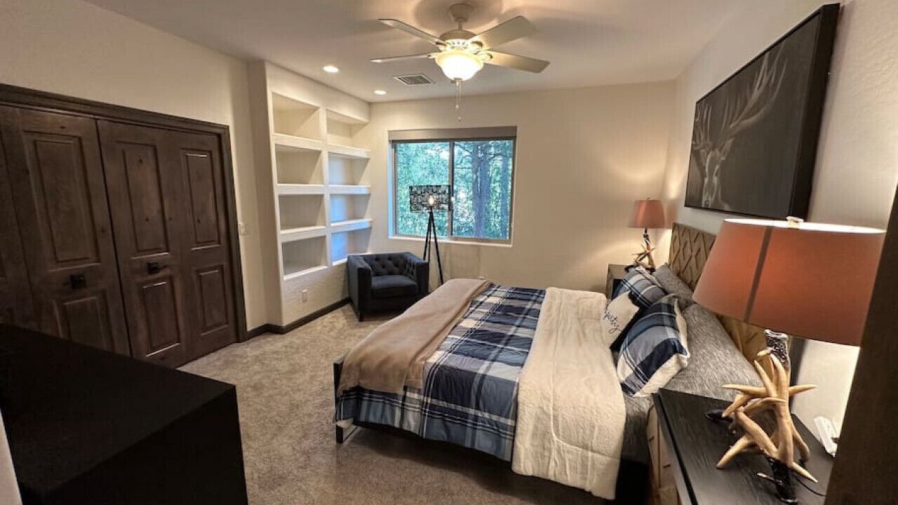 Photo of Bedroom in Clay Springs