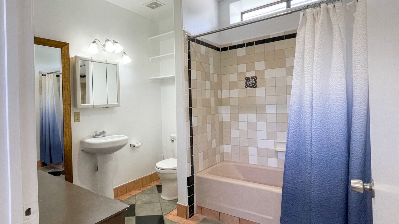 Photo of Bathroom in Camp Verde