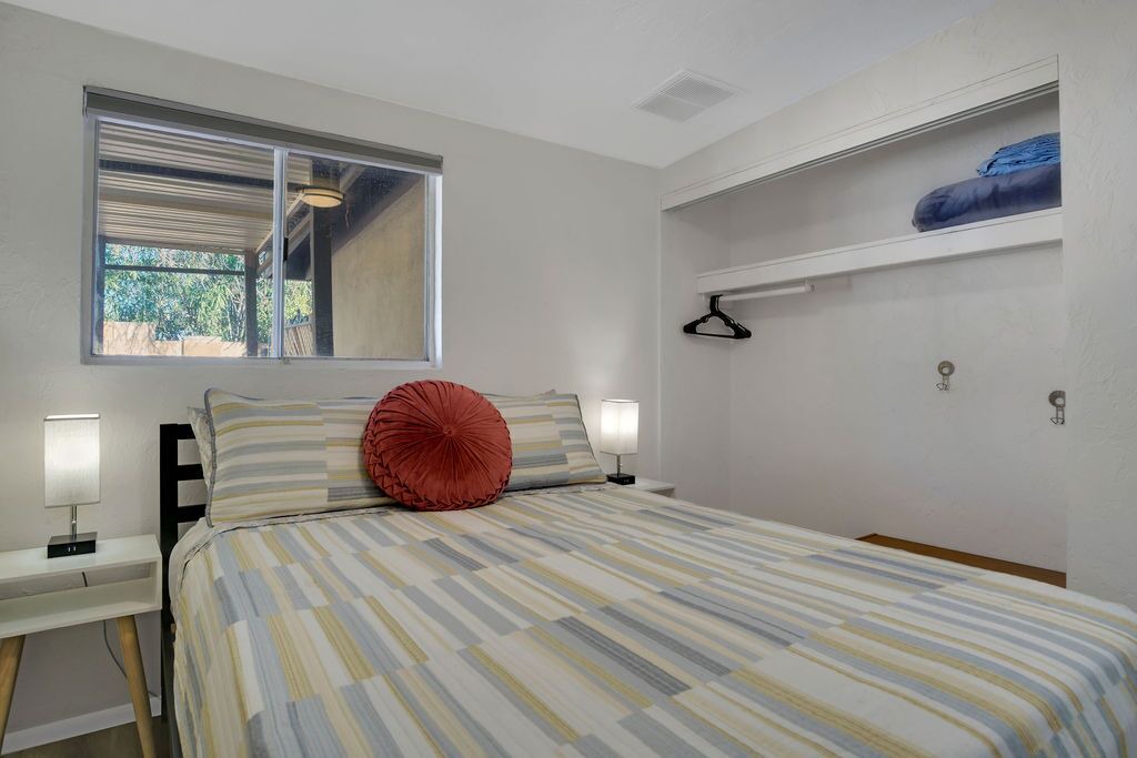 Photo of Bedroom in Harrison East South