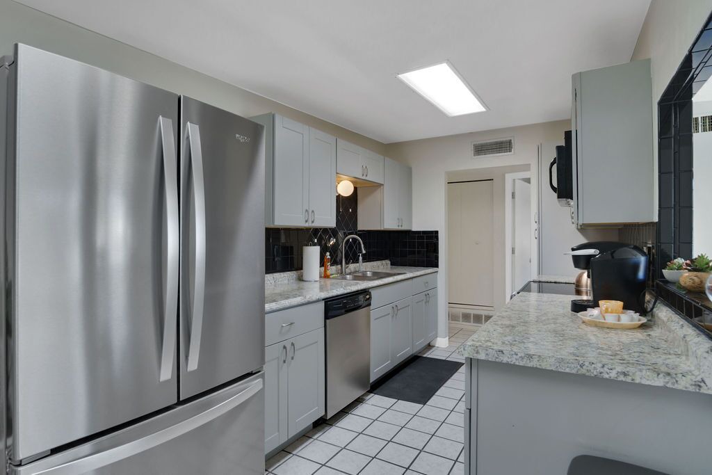 Photo of Kitchen in Harrison East South