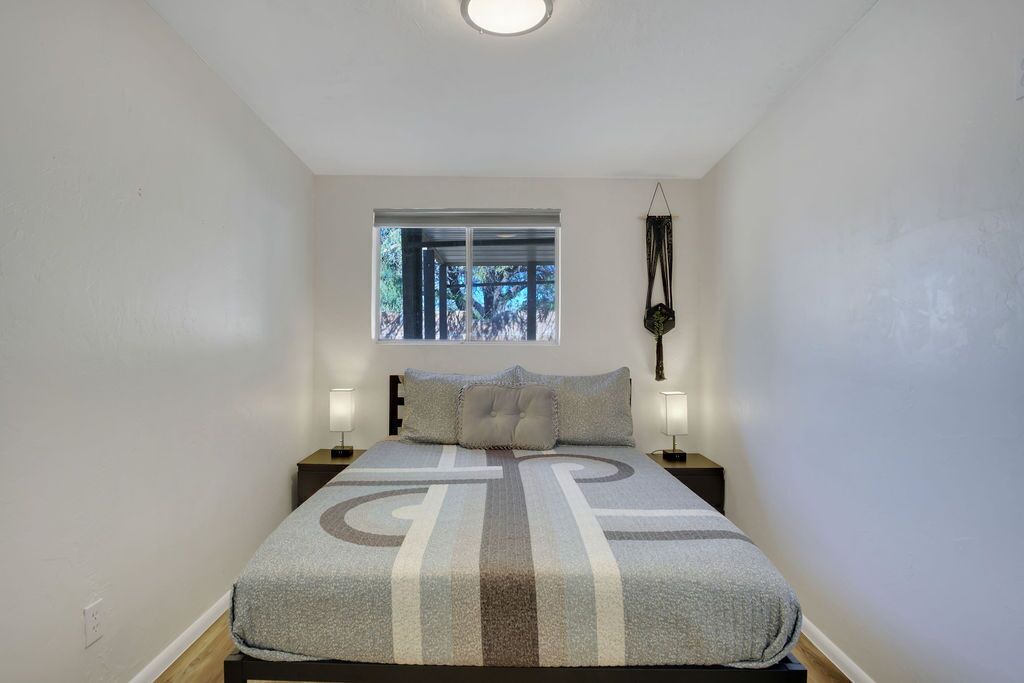 Photo of Bedroom in Harrison East South
