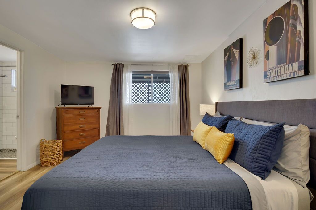 Photo of Bedroom in Harrison East South