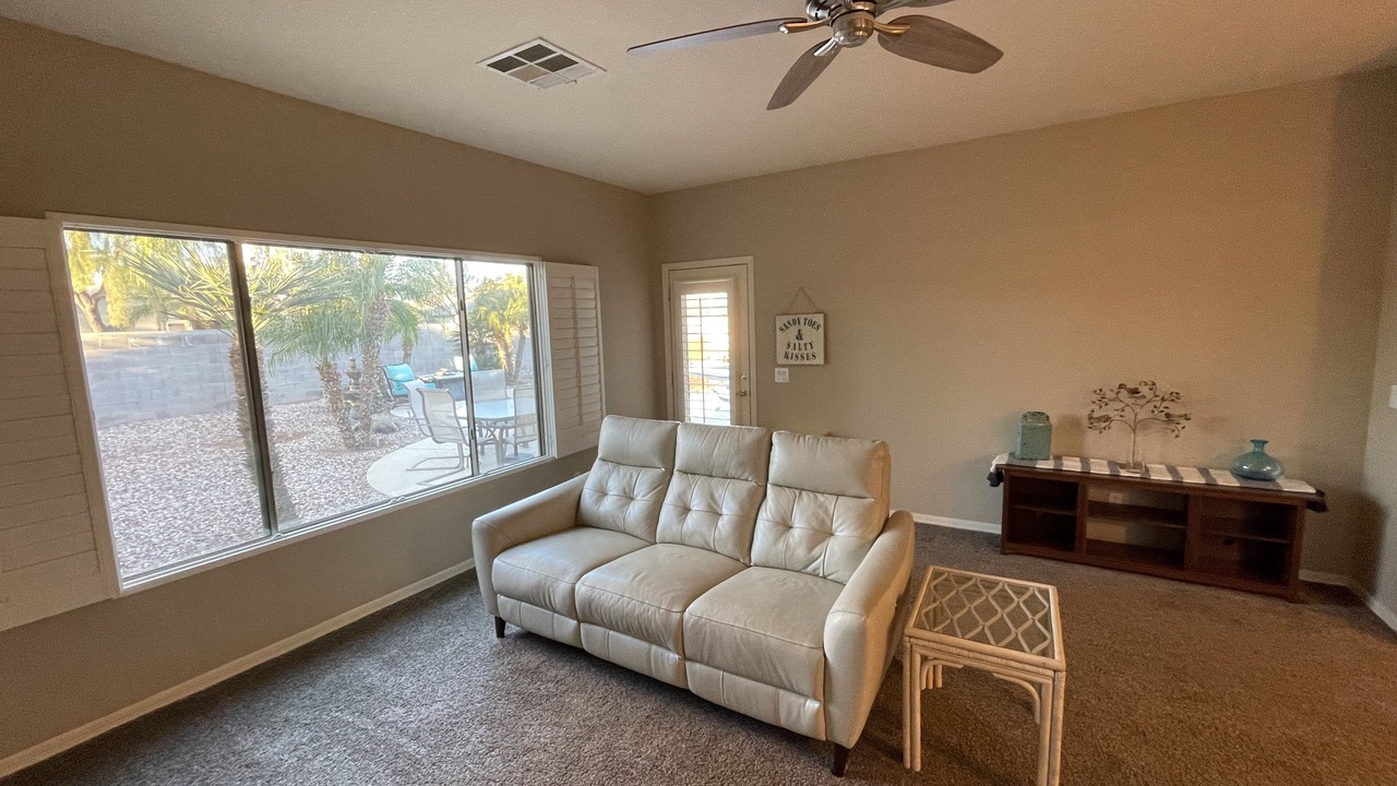 Photo of Livingroom in Surprise Farms
