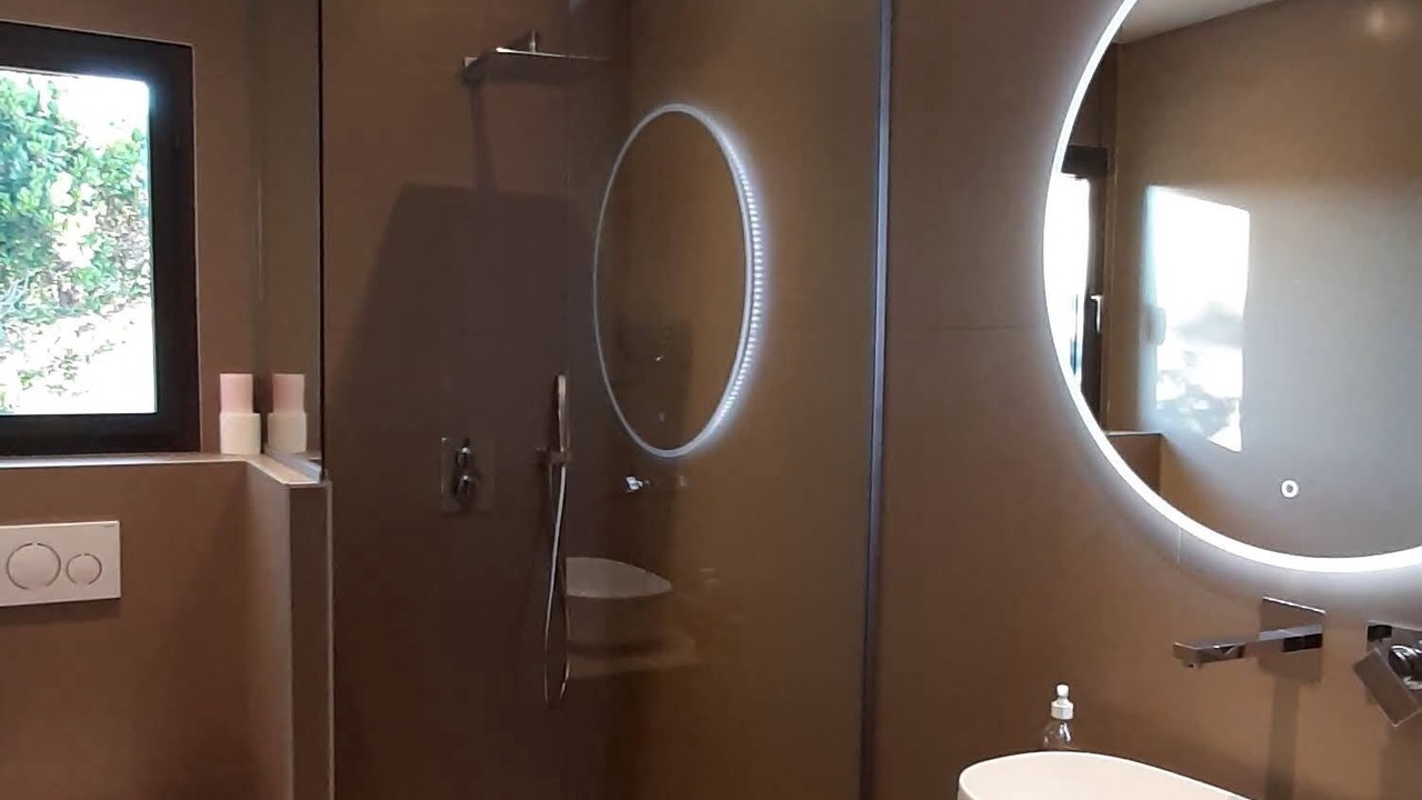 Photo of Bathroom in Cirendinu