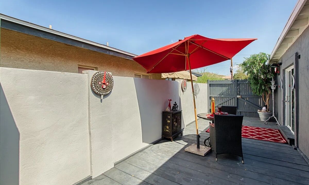 Photo of Patio Balcony in North Mountain