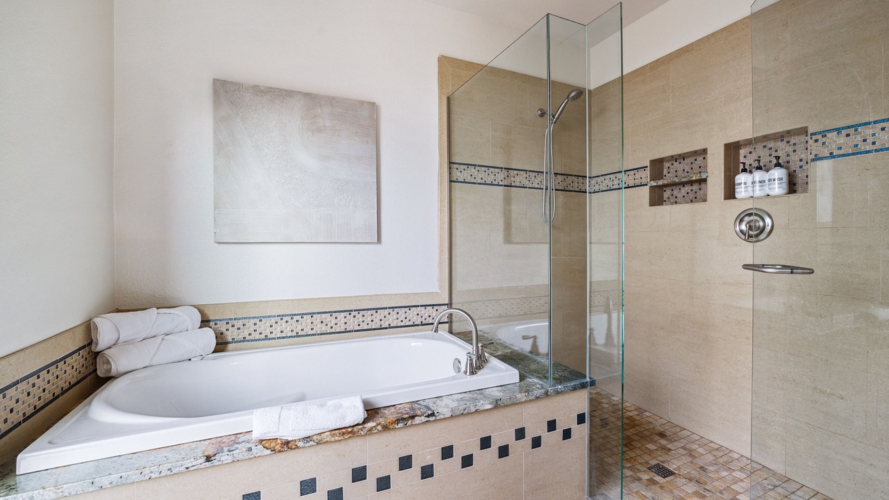 Photo of Bathroom in Arabian Views