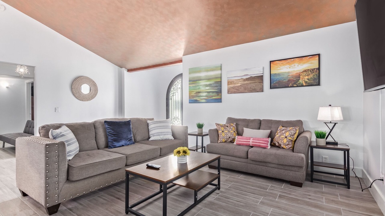 Photo of Livingroom in Glendale