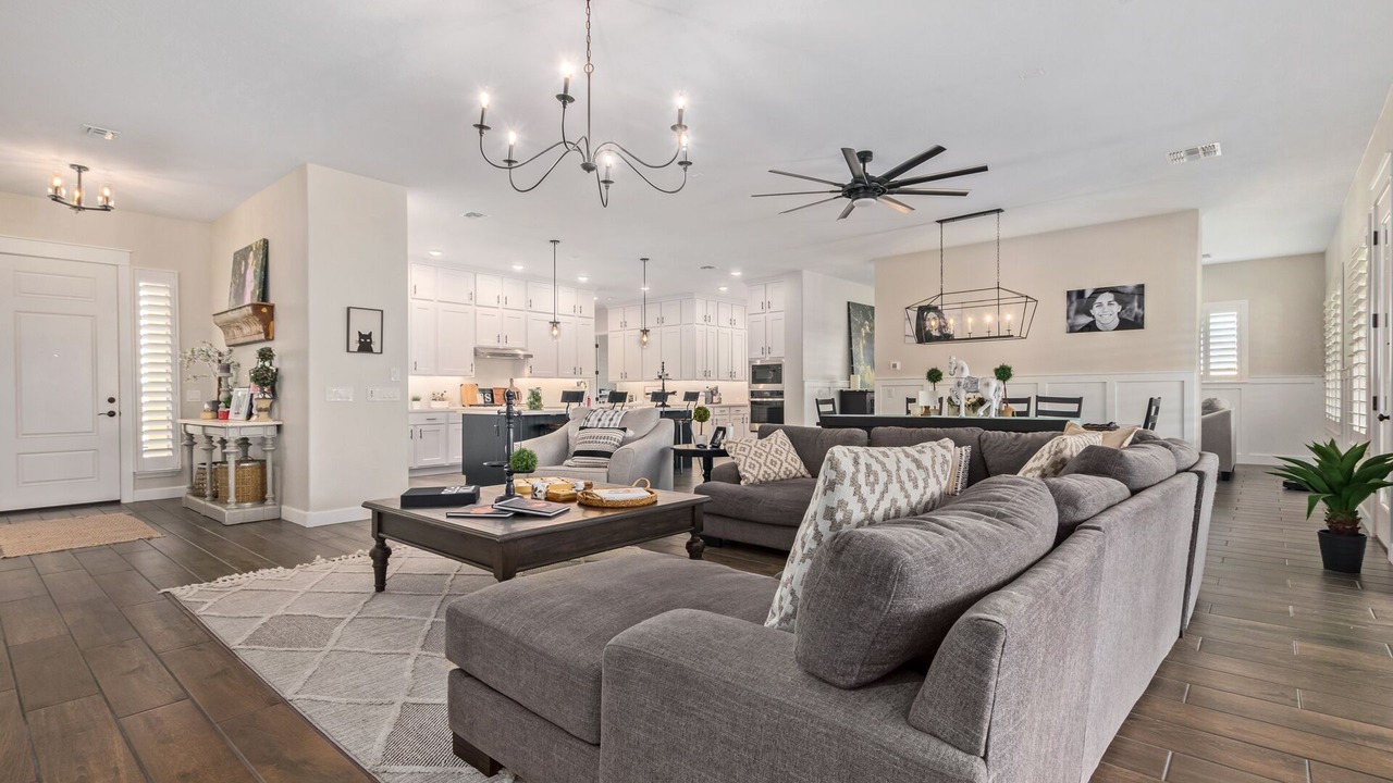 Photo of Livingroom in San Tan Valley