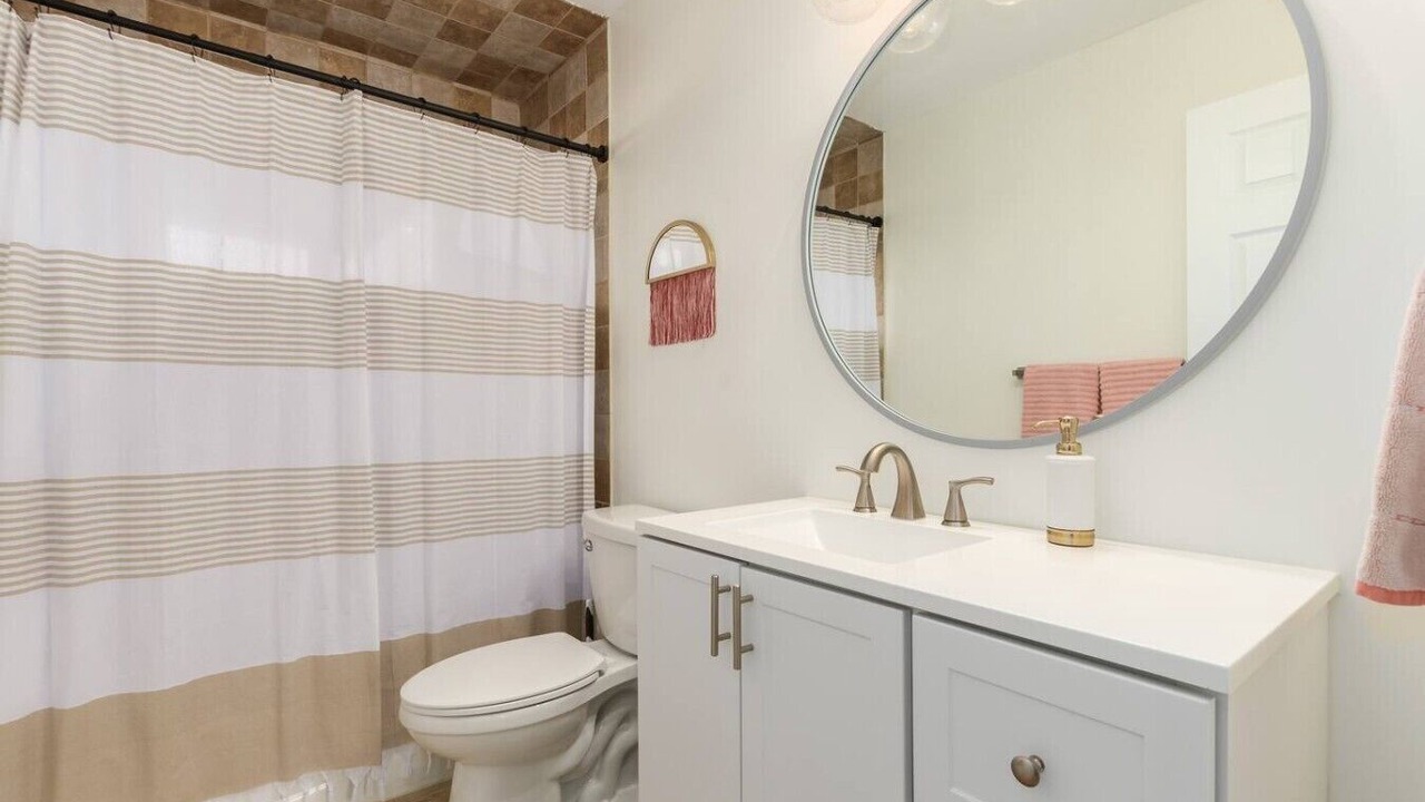 Photo of Bathroom in Scottsdale Estates Nine
