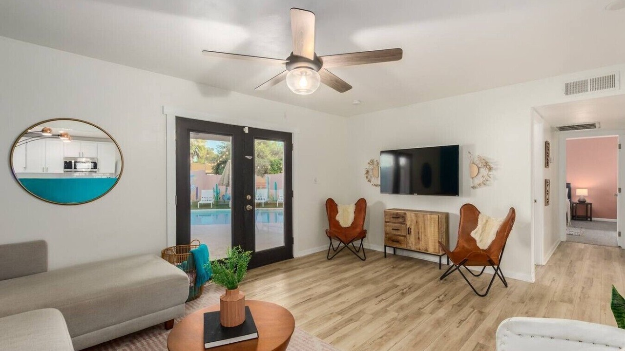 Photo of Livingroom in Scottsdale Estates Nine