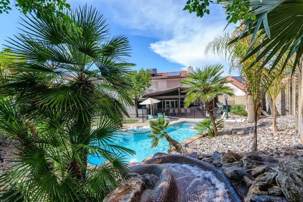 Photo of Outdoor in Paradise Valley Village