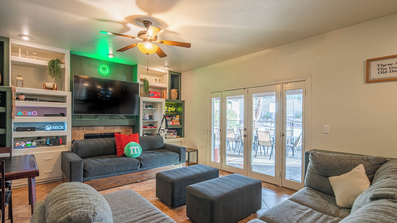 Photo of Bedroom in Paradise Valley Village