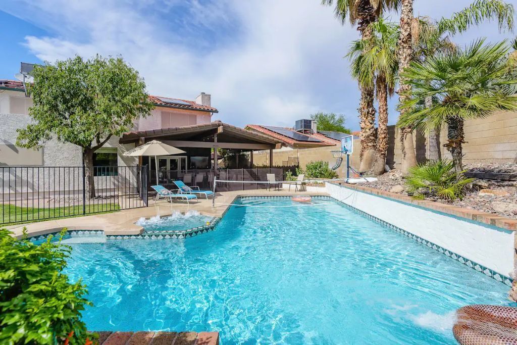 Photo of Outdoor in Paradise Valley Village