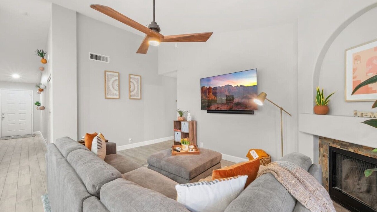 Photo of Livingroom in Deer Valley