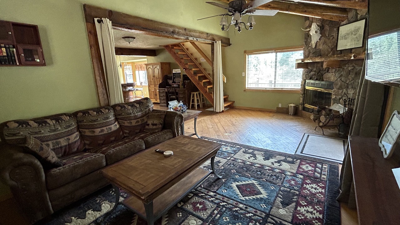 Photo of Livingroom in Crown King