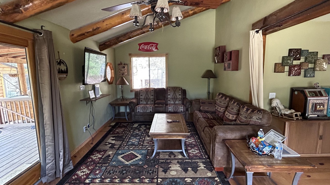 Photo of Livingroom in Crown King