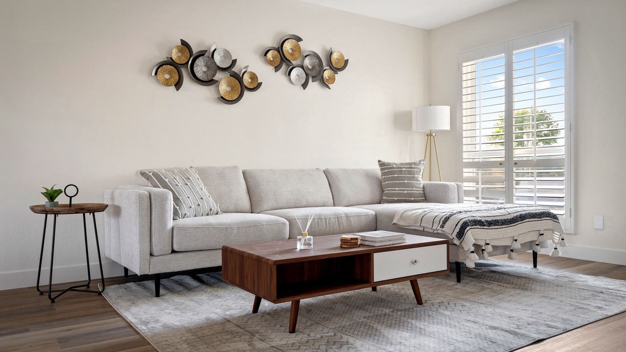 Photo of Livingroom in Raskin Estates
