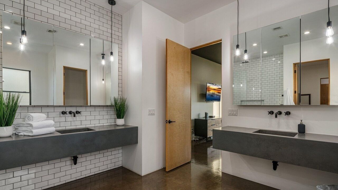 Photo of Bathroom in Coronado