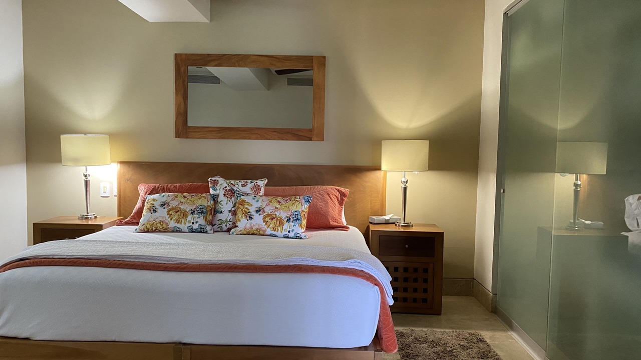 Photo of Bedroom in South Shore Hotel Area