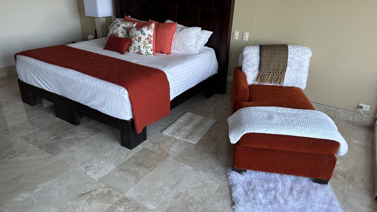 Photo of Bedroom in South Shore Hotel Area