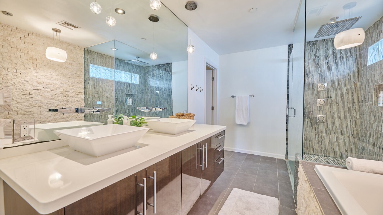 Photo of Bathroom in Scottsdale Estates Five