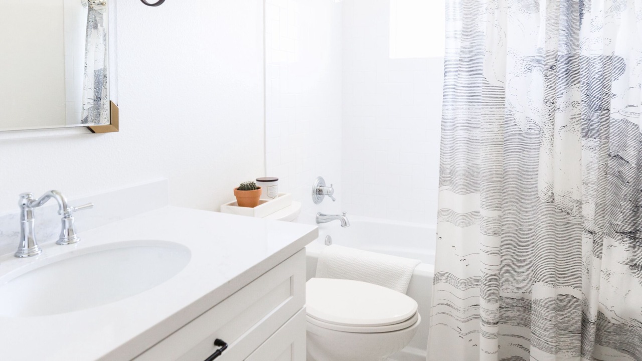 Photo of Bathroom in Village Grove