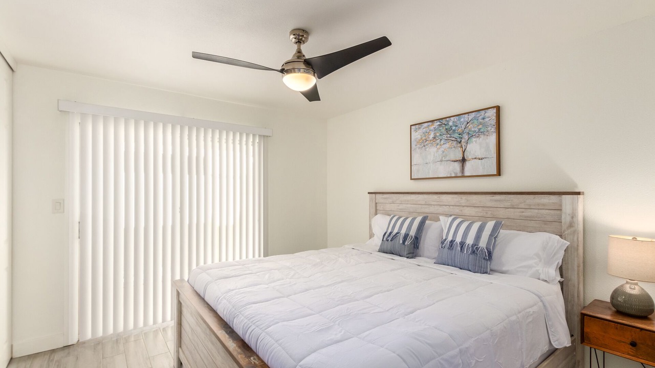 Photo of Bedroom in Papago Parkway