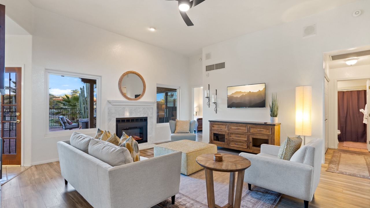 Photo of Livingroom in Oro Valley