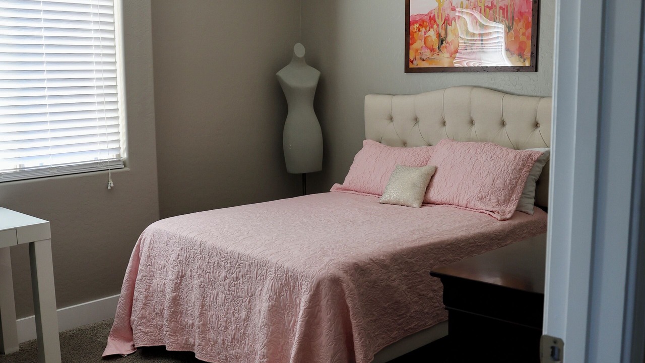 Photo of Bedroom in Central Scottsdale